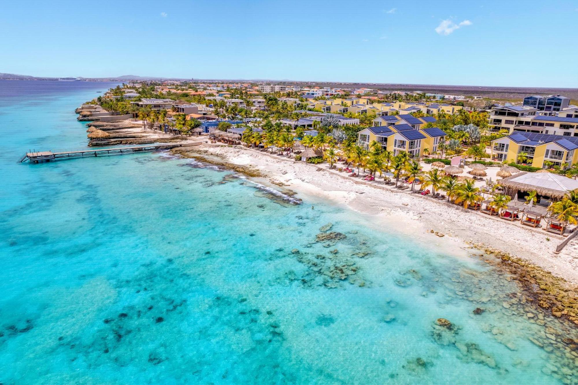 Delfins Beach Resort Bonaire, Tapestry Collection By Hilton Кралендейк Экстерьер фото