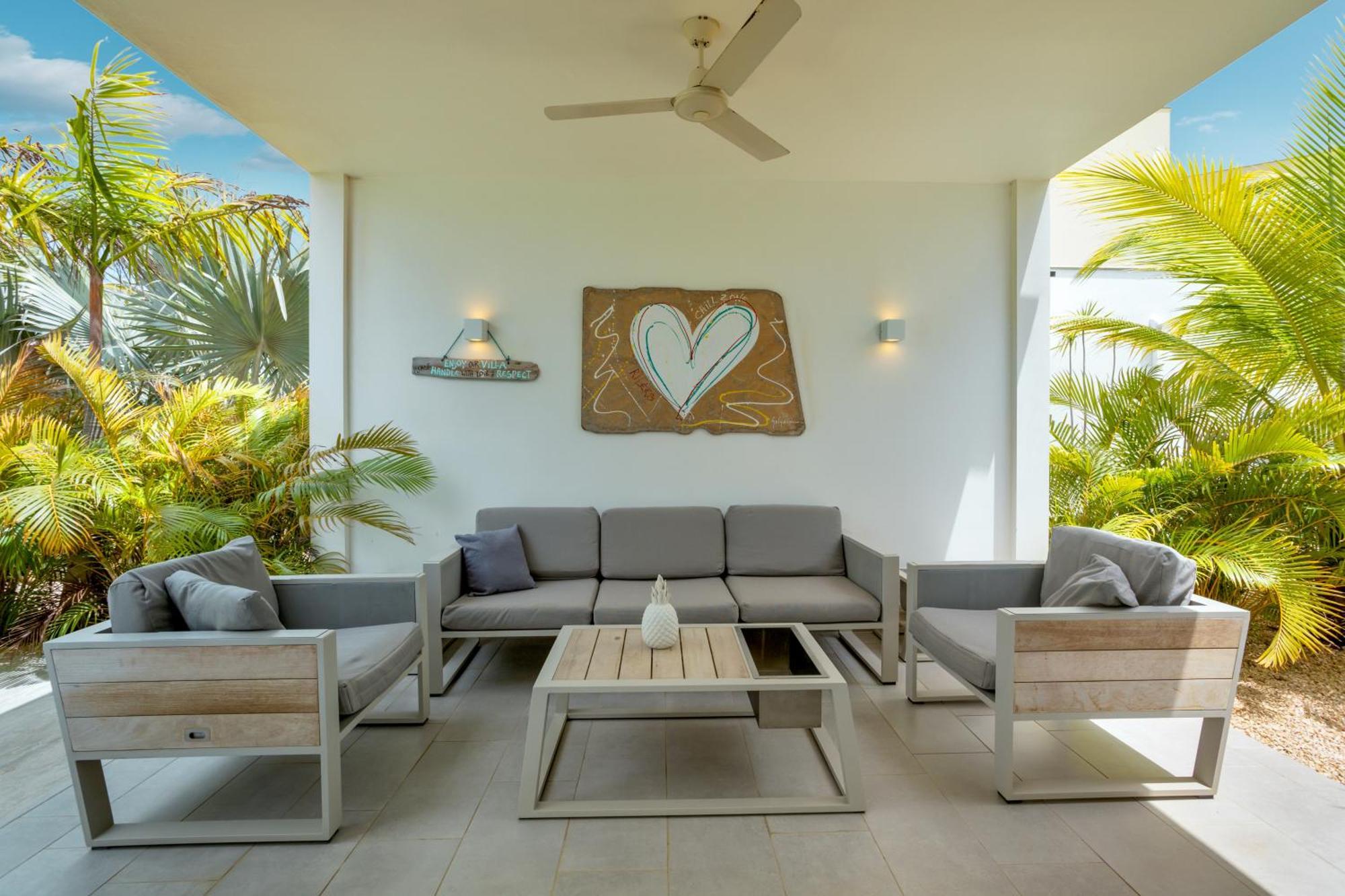 Delfins Beach Resort Bonaire, Tapestry Collection By Hilton Кралендейк Экстерьер фото